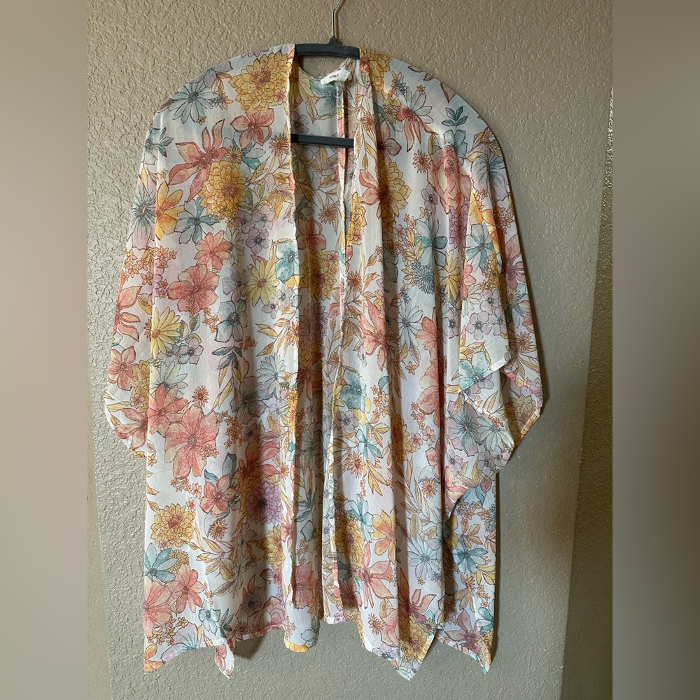 Maurices floral kimono